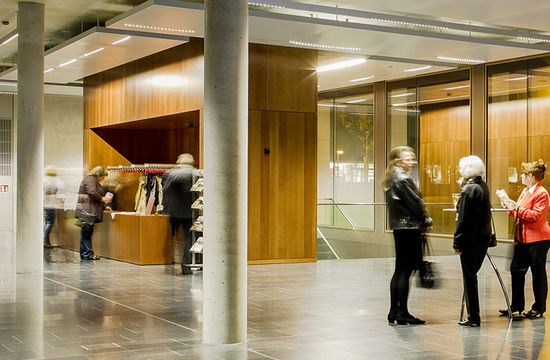 Theatersaalfoyer Garderobe
